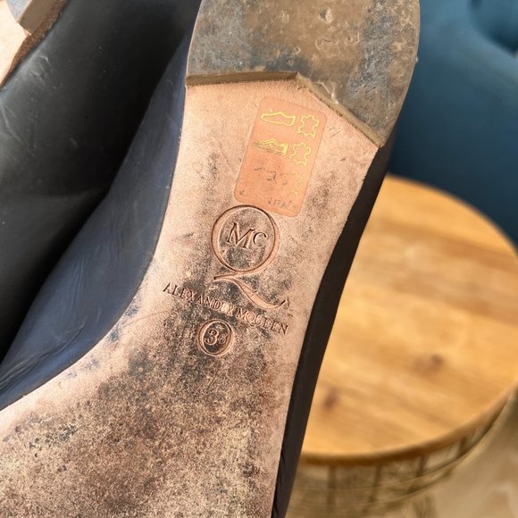 Alexander McQueen iconic black calf leather studded flat Size 36 / 6 - Picture 10 of 11